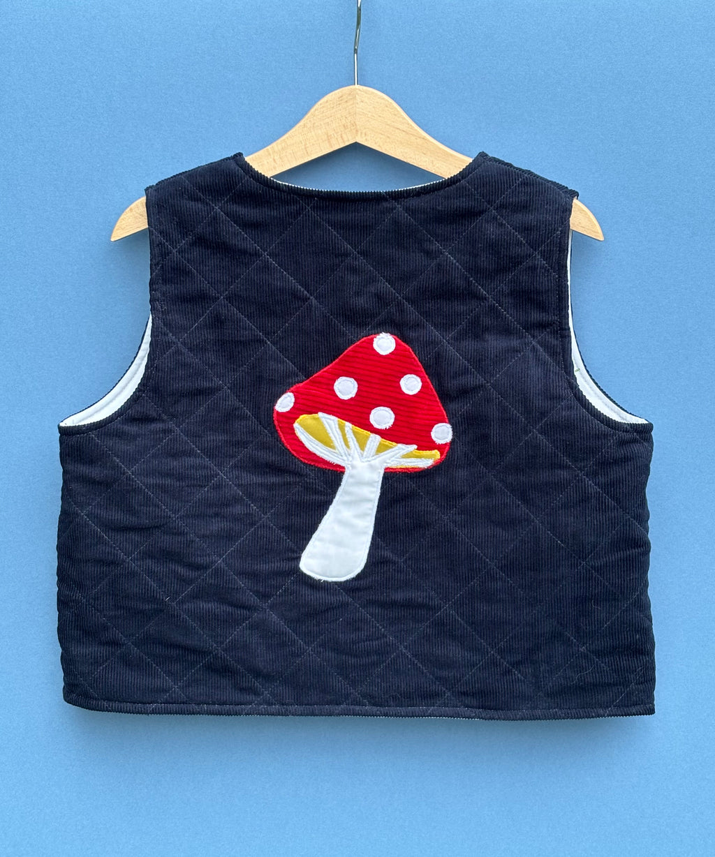 Mushroom Navy Gilet