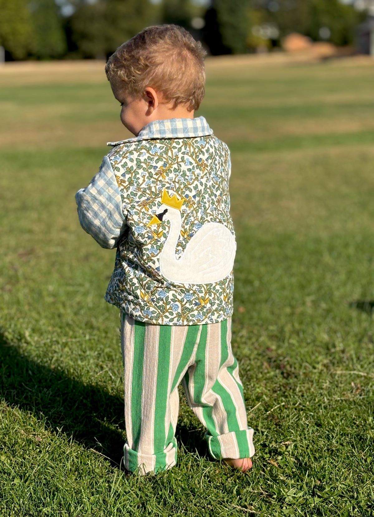 Maisy unisex swan quilted jacket  * 2-3 years