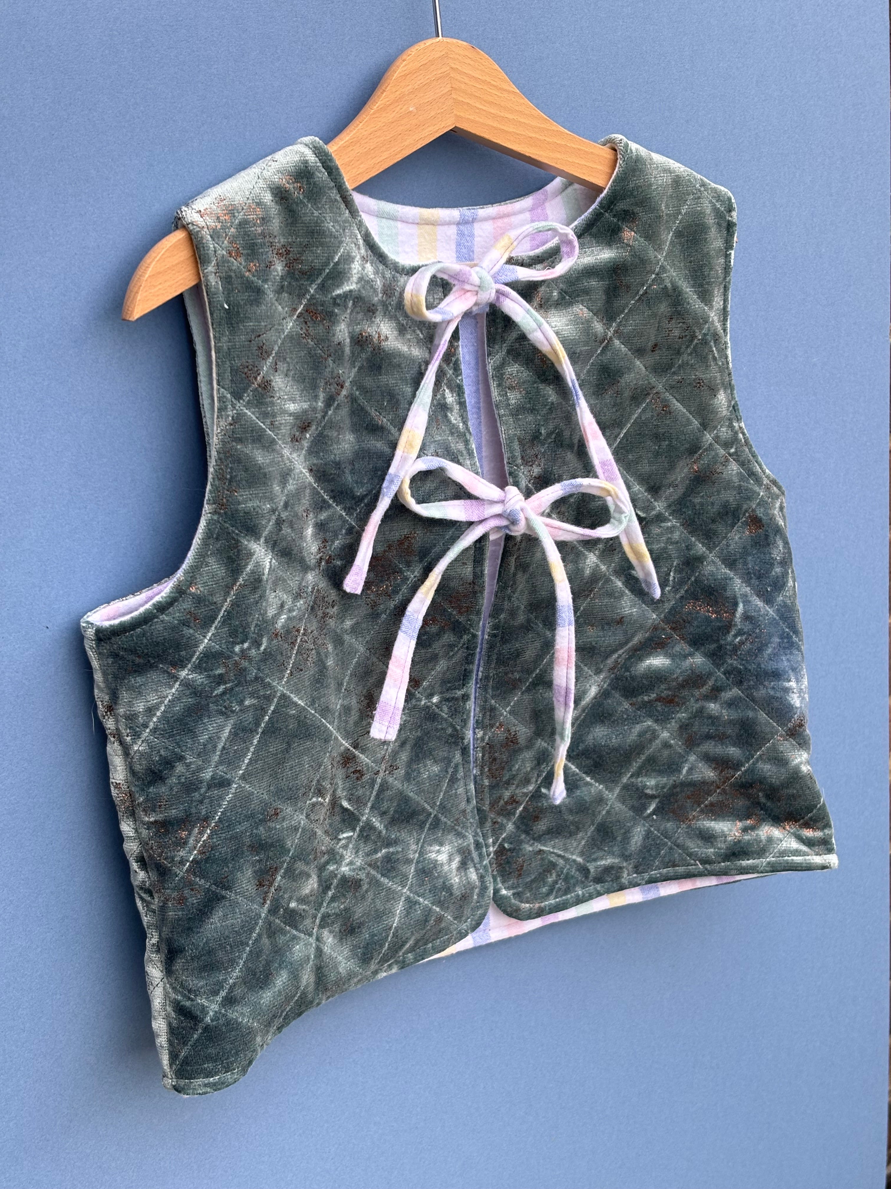 Quilted velvet gilet