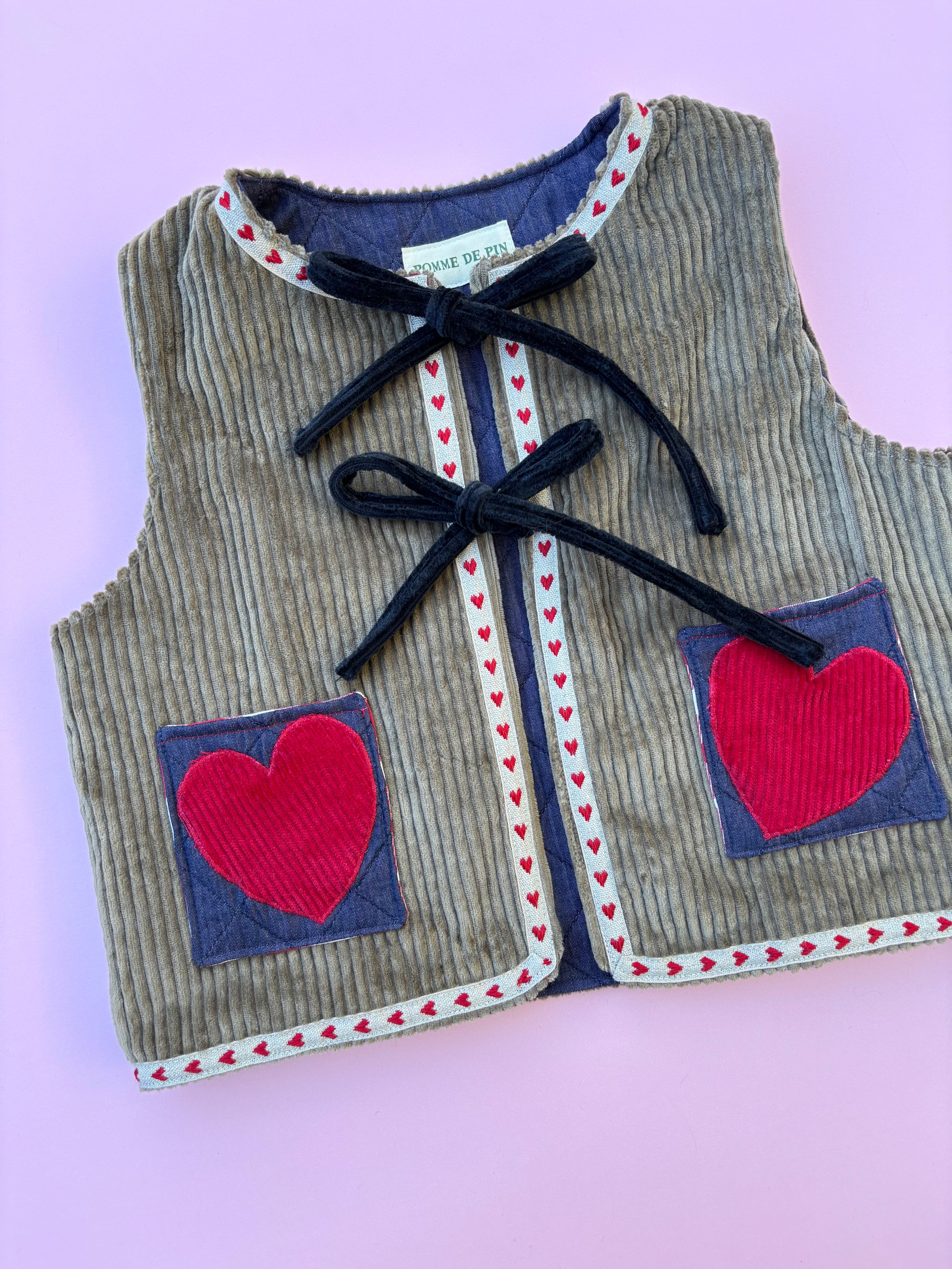 Khaki green - hearts gilet