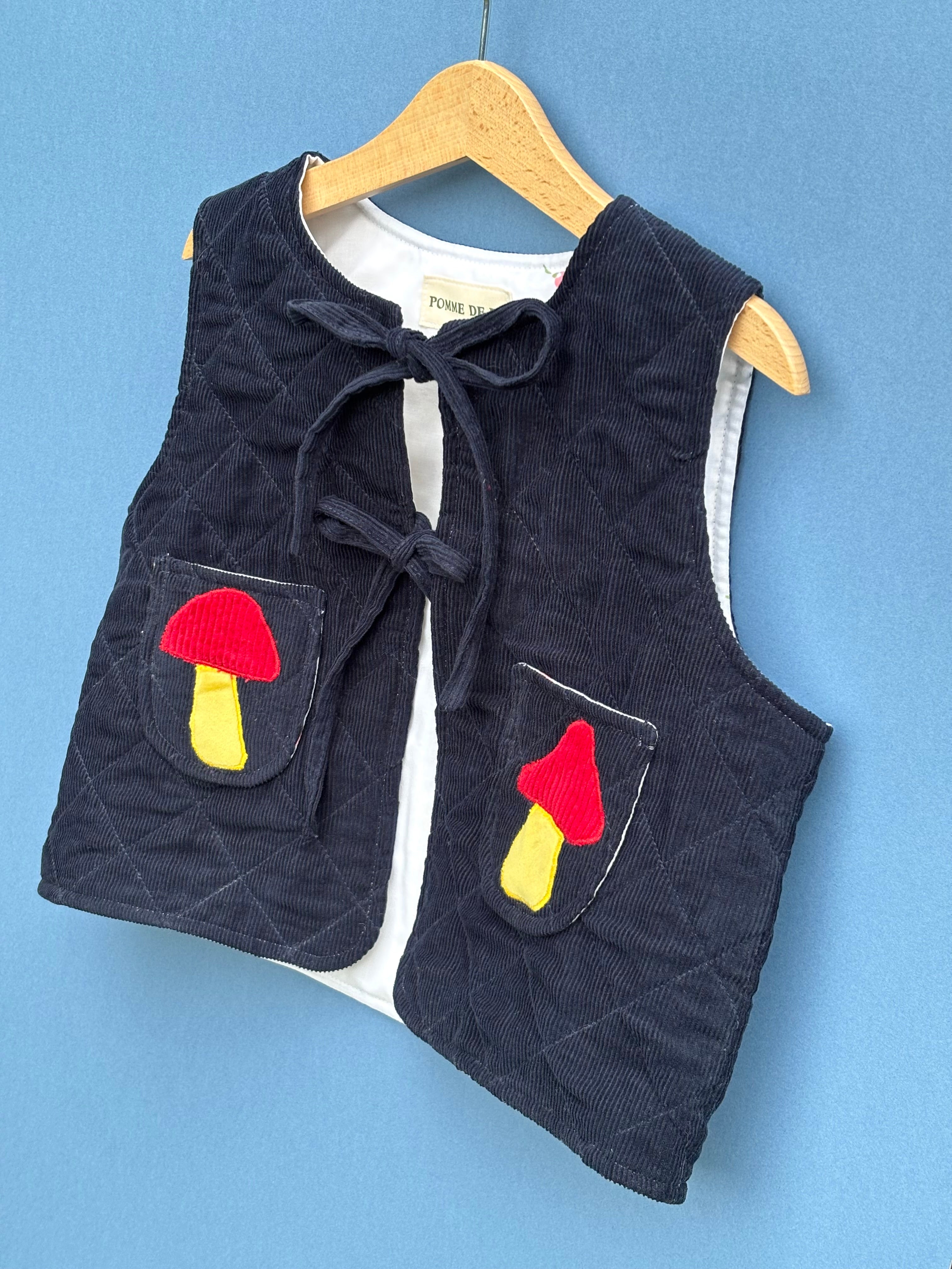Mushroom Navy Gilet